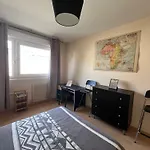 Le Balcon Victoria - 2 Chambres, Balcon, Parking アパート