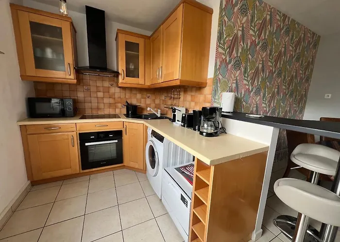 Le Balcon Victoria - 2 Chambres, Balcon, Parking Apartment *