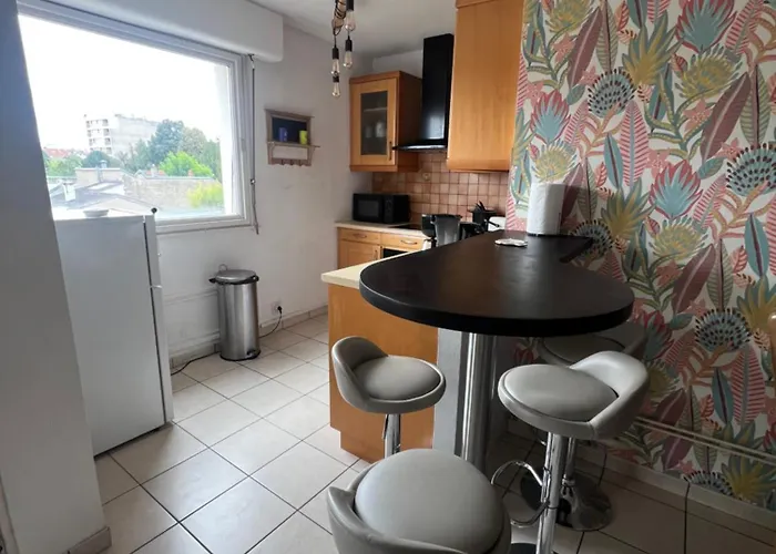 Le Balcon Victoria - 2 Chambres, Balcon, Parking * Nancy