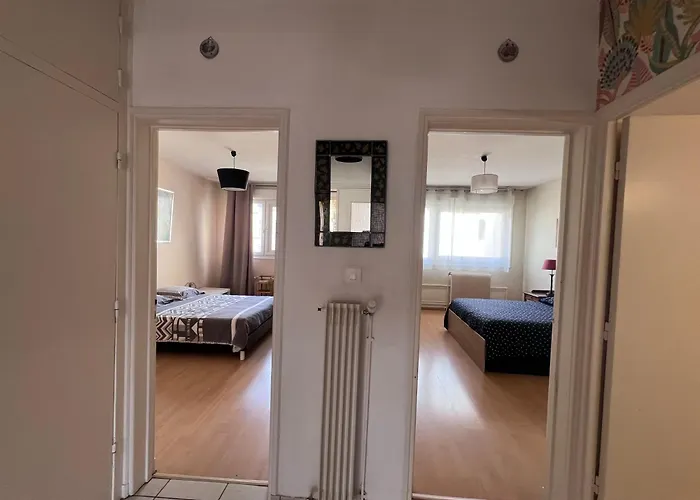 Le Balcon Victoria - 2 Chambres, Balcon, Parking דירה